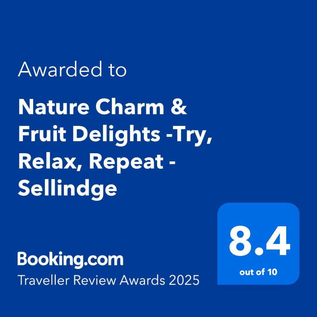 Nature Charm & Fruit Delights, Multi-Generation Celebratory Home -Try, Relax, Repeat - Sellindge Άσφορντ Εξωτερικό φωτογραφία